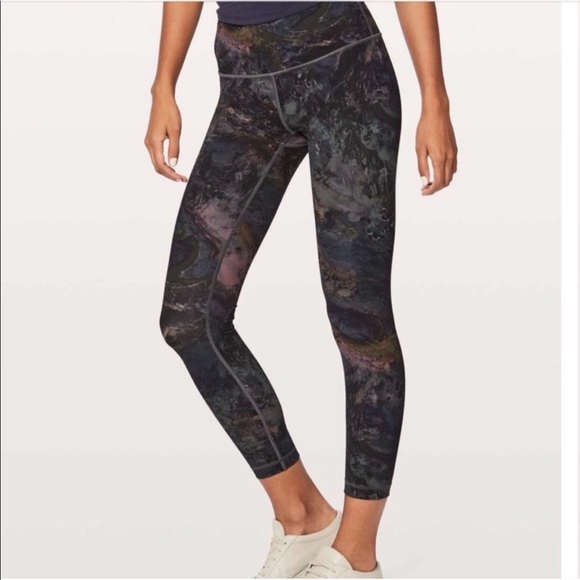 Lululemon Wunder Under Leggings Galaxy Print Size8 - Picture 2 of 5